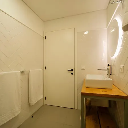 Azimute5 T1 Moderno Centro Historico Angra Angra do Heroísmo