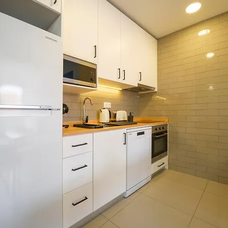 Azimute5 T1 Moderno Centro Historico Angra Angra do Heroísmo