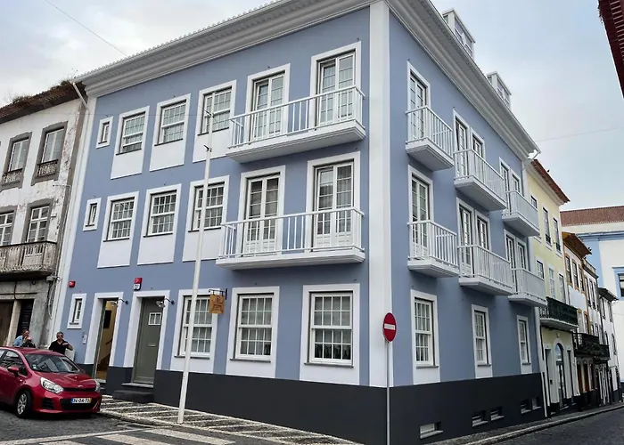 Azimute 5 - T1 Moderno Centro Historico Angra * Angra do Heroísmo